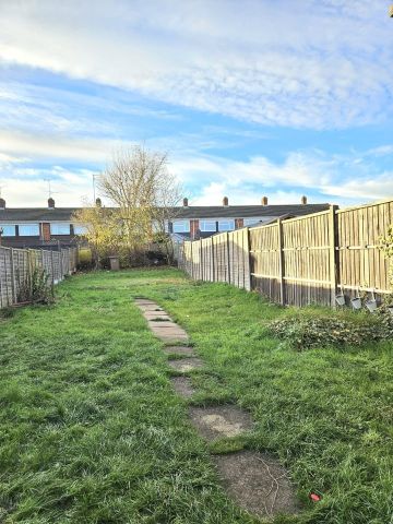 3 Bed Terraced House, Warren Road, LU1 - Photo 5