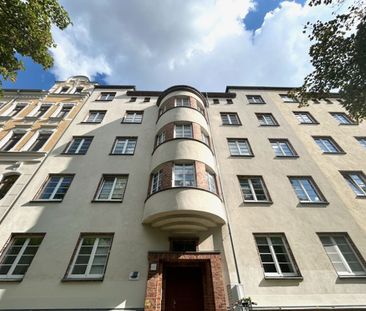 • 2 Zimmer • Erker-Wohnzimmer • Chemnitz-Kaßberg • zur Miete • jetz... - Photo 1