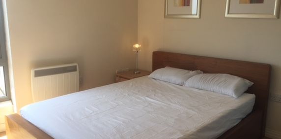 1 Bed Flat, Poulton Court, W3 - Photo 2