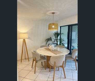 Fully furnished Coastal Living at Magic Mountain Apartments - Photo 3