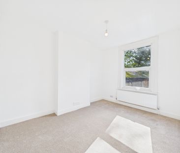 Sunnycroft Road, London, SE25 - Photo 4