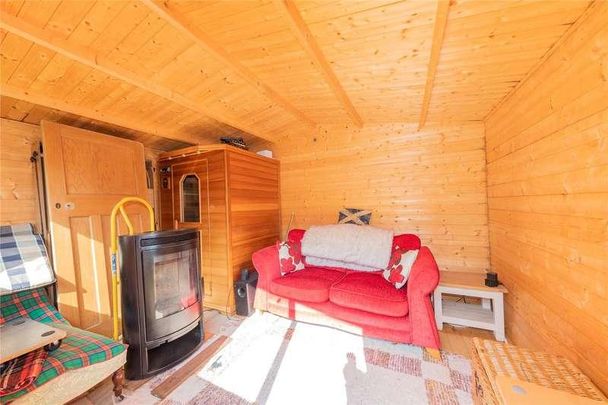 Sunray Estate, Sandhurst, Berkhire, GU47 - Photo 1