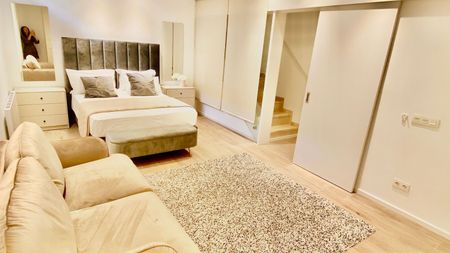 Townhouse in Puerto Banús - Photo 2