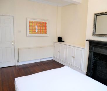 1 bedroom house of multiple occupation to rent - Photo 2