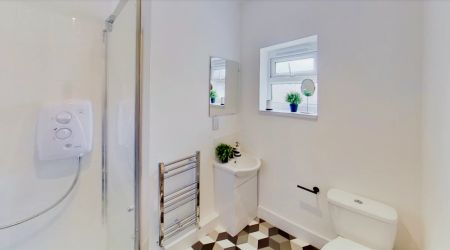 En-suite double - Photo 4