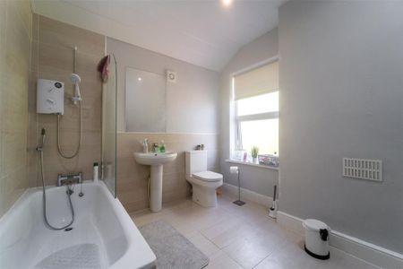 2 bedroom property to rent - Photo 3