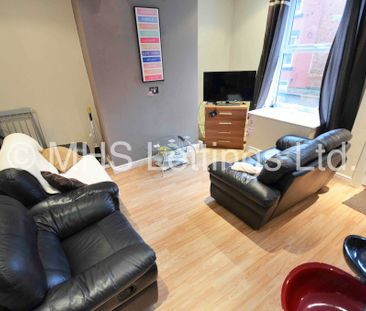 4 Bedroom End Terraced House for rent in William Street - Photo 3