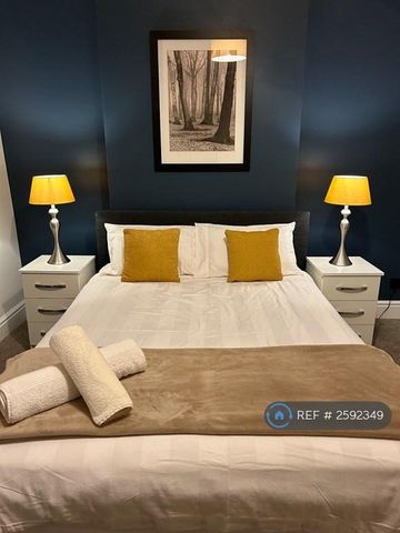 3 bedroom semi-detached house to rent - Photo 5