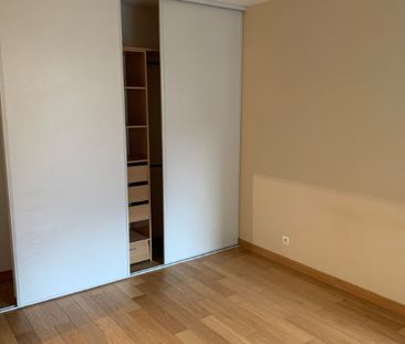 Location Appartement 2 pièces 49m² - Photo 2