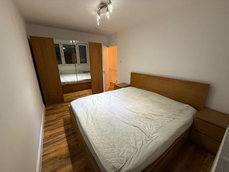 3 Bed Maisonette, Giraud Street, E14 - Photo 3