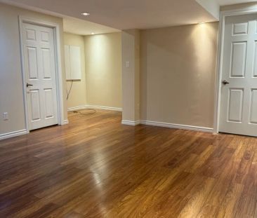 Detached Home For Lease | W9237250 - Photo 2