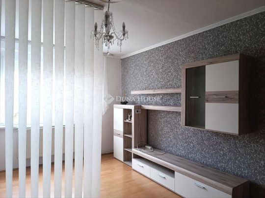 Kiadó újszerű állapotú panel lakás - Békéscsaba - Fotó 1