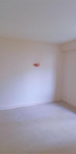 Location Appartement 1 pièce 24m² BOURG EN BRESSE 01000 - Photo 1