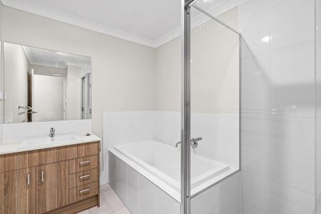 Low-maintenance living at its finest - Photo 5