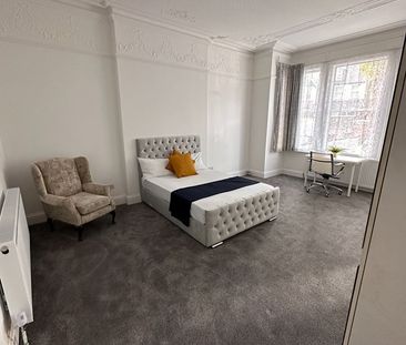 Room in a Shared House, Walm Lane, NW2 - Photo 5