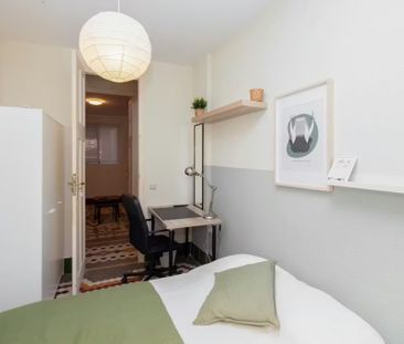 Barri Sant Cristòfol, Valencia, Valencian Community 46011 - Photo 4