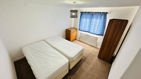 4 bedroom house share to rent - Photo 5