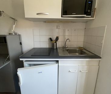 Location Appartement 1 pièce 20m² TROYES 10000 - Photo 4