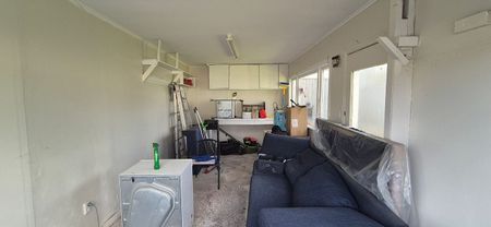 Cosy and Super Central! - Photo 2