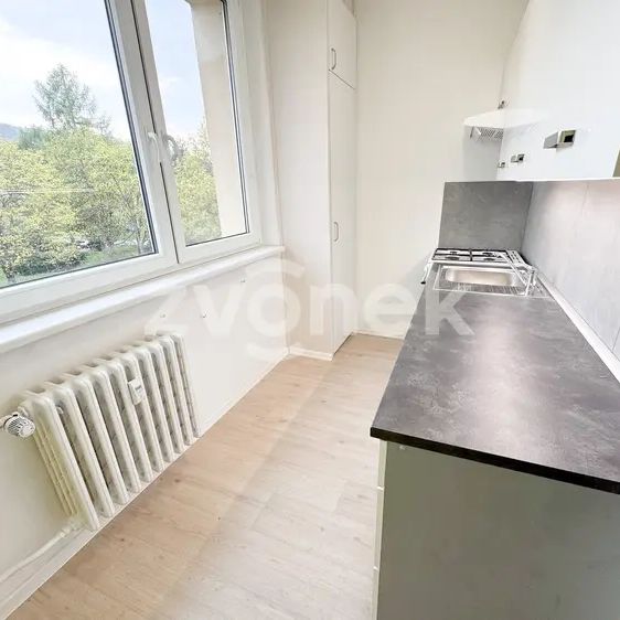 1+1 Zlín - Bartošova čtvrť, ihned - Photo 1