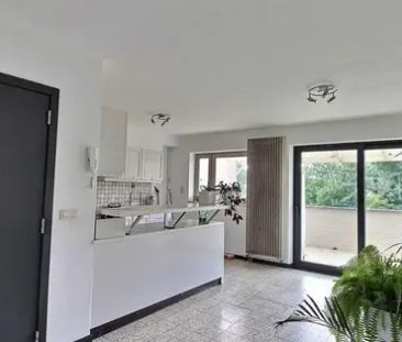 duplex - Photo 1