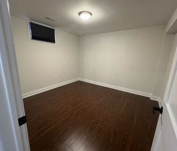 For Lease - 123 Carmen Crescent, Vaughan, Ontario - Photo 5