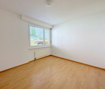 Modern and bright 4.5-room apartment in SG-Brüggen - Photo 2