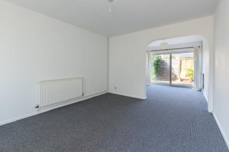 3 bedroom terraced house to rent - Photo 5
