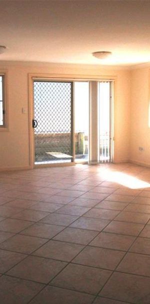 LOVELY LOCATION. - Photo 1