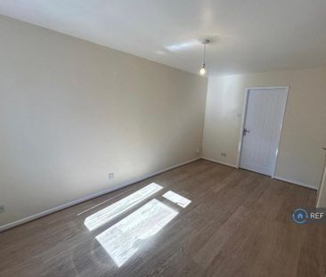 2 bedroom semi-detached house to rent - Photo 1