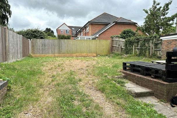 2 bedroom maisonette to rent - Photo 1