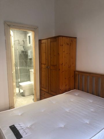 Room in a Shared Flat, Rupert Street, G4 - Photo 5