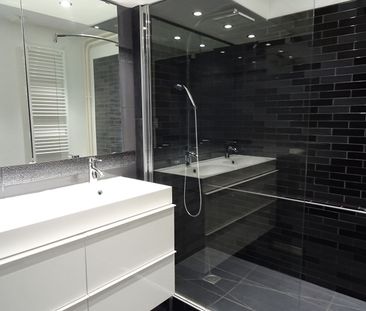 Location Appartement 3 pièces 133m² - Photo 5