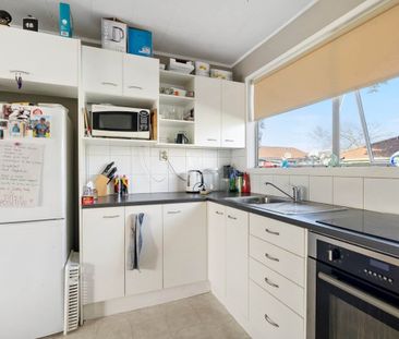 Charming 2-Bedroom Unit in Manurewa - Perfect for You! - Photo 3