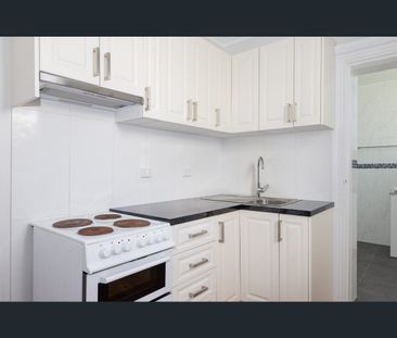 126 George Street, Erskineville, NSW 2043 - Photo 2