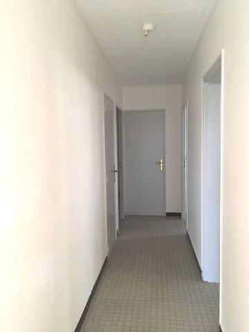 Location appartement 4 pièces 89.84 m² à Valence (26000) - Photo 2