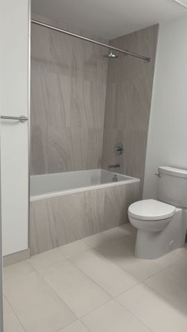 For Lease - 1007 The Queensway N/A Unit# 821, Toronto, Ontario - Photo 2