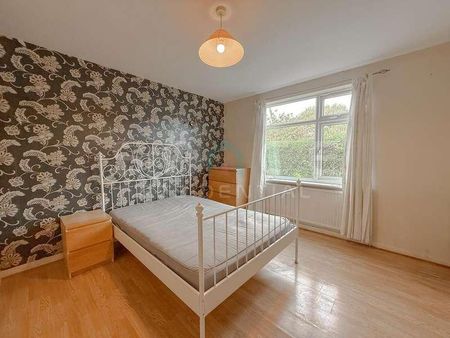 Bedroom Ground Floor Maisonette In, NW7 - Photo 4