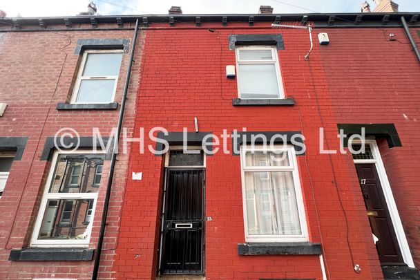 15 Beamsley Grove, Leeds, LS6 1LA - Photo 1