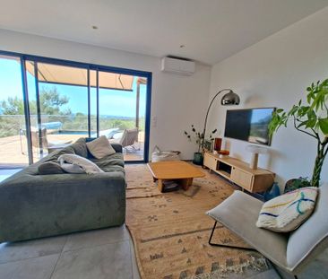 Location Maison 6 pièces 145m² NIMES 30000 - Photo 2