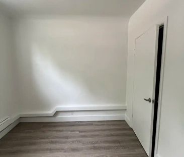 310 Speedvale Avenue East — 2 Bedroom 1 Bathroom - Photo 4
