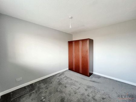 4 bedroom detached house to rent - Photo 4