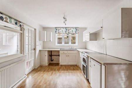 3 bedroom detached house to rent - Photo 5