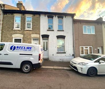 2 bedroom terraced house to rent - Photo 1