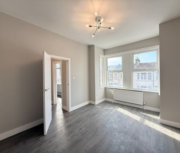3 Bed Flat, Glenparke Road, E7 - Photo 1