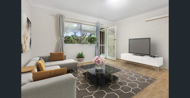 Leafy, Tranquil Setting in an Ideal Location - Photo 1