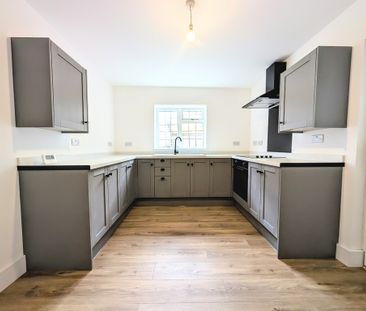 Bridgend Road, Pontyclun, Llanharan - Photo 3