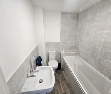 Peterborough - Photo 6