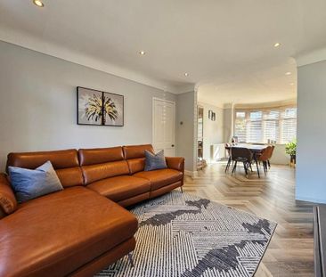 3 bedroom semi-detached house to rent - Photo 3