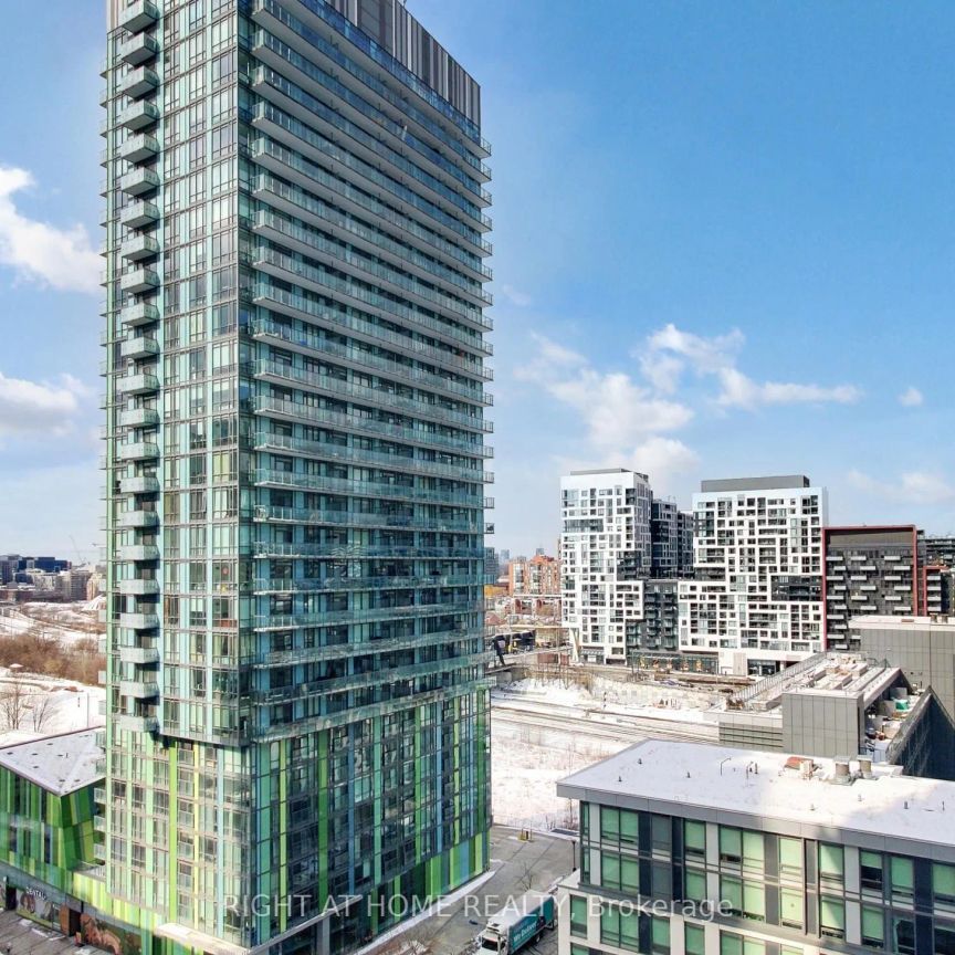 85 Queen's Wharf Road #21 - Photo 1